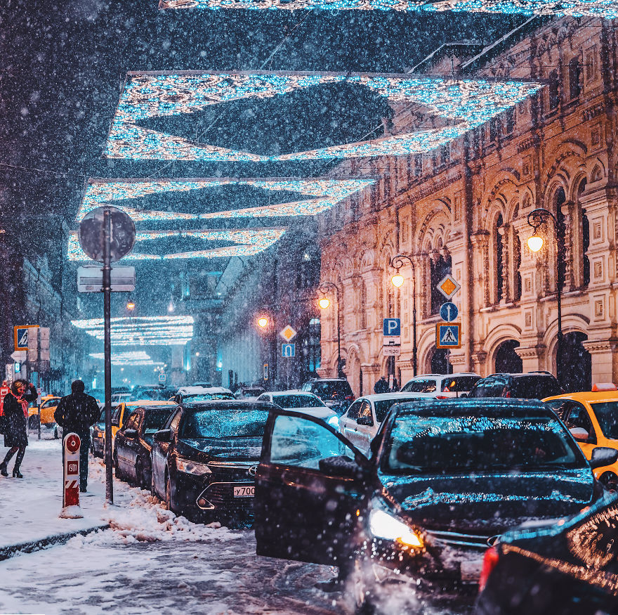 Moscow During A Snowfall Really Looks Magically