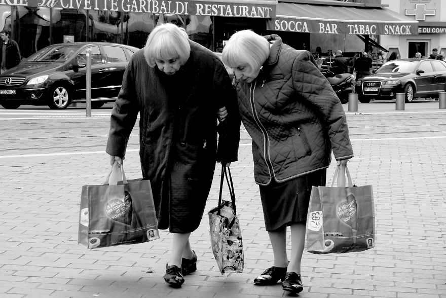I Saw These Wonderful Twins In Nice, France