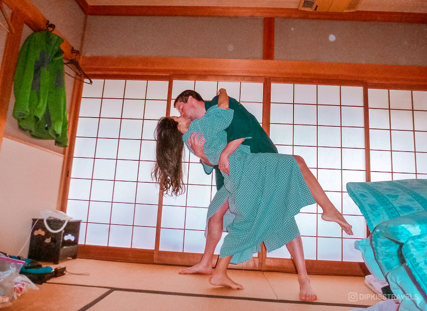 Viral Dipkissing Couple Continues Their Epic Tradition Around The World