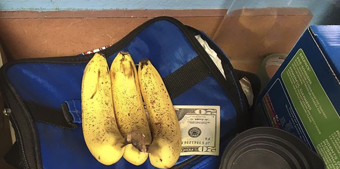 Dad Hides Money In His Daughter’s House Whenever He Visits, And Here’s Where She Found It So Far Dad Hides Money In His Daughter’s House Whenever He Visits, And Here’s Where She Found It So Far