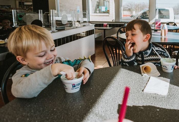 Everyday-Moments-Three-Sons-Sara-Liz-Photography