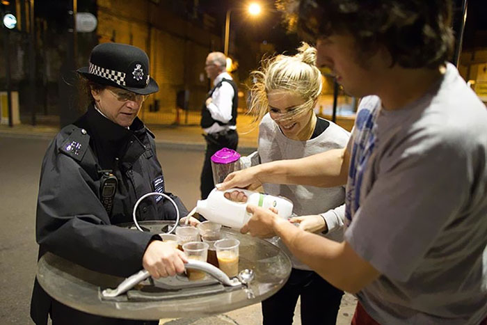 Caring Citizens Offer Tea To British Riot Police