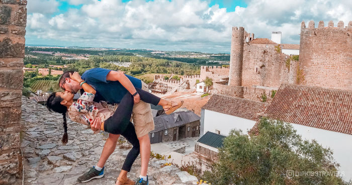 Viral Dipkissing Couple Continues Their Epic Tradition Around The World