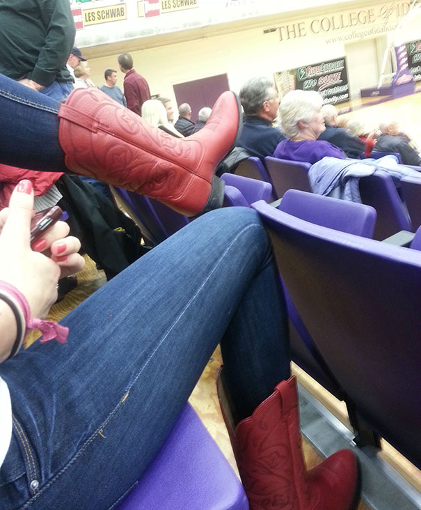 My Best Friend Doesn't Watch "How I Met Your Mother". She Didn't Understand Why I Called Her Ted Mosby All Night