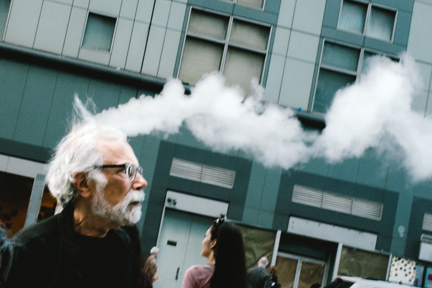 Amazing Candid Coincidences In Jonathan Higbee's New York Street Photography