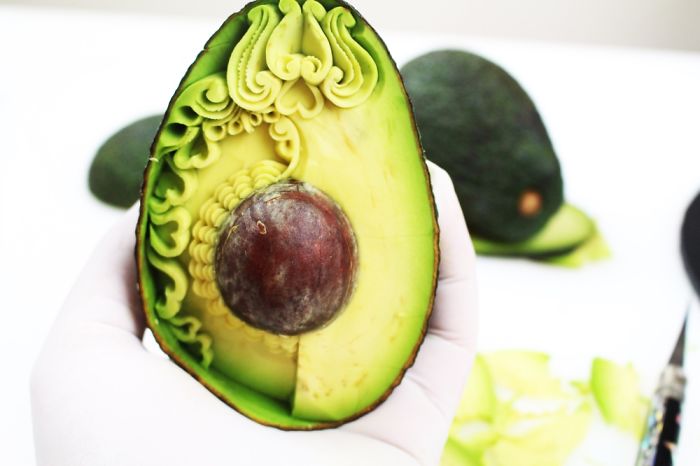 At Valentine&rsquo;s Day I Share My Love With An Avocado 😆🥑