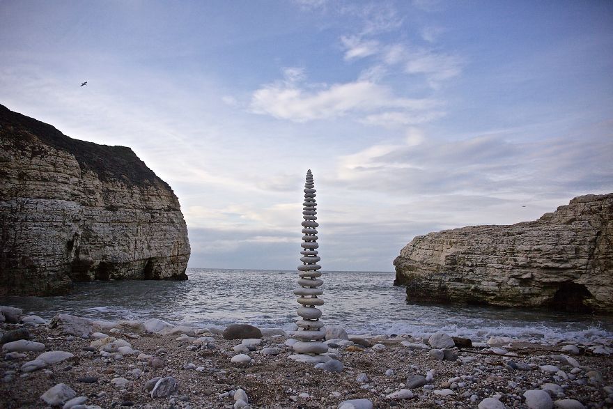 James-Brunt-Natural-Materials-Land-Art-England