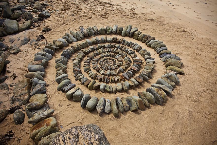 James-Brunt-Natural-Materials-Land-Art-England