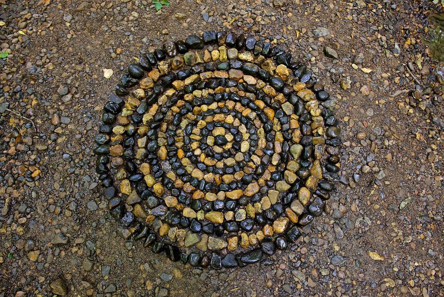 James-Brunt-Natural-Materials-Land-Art-England