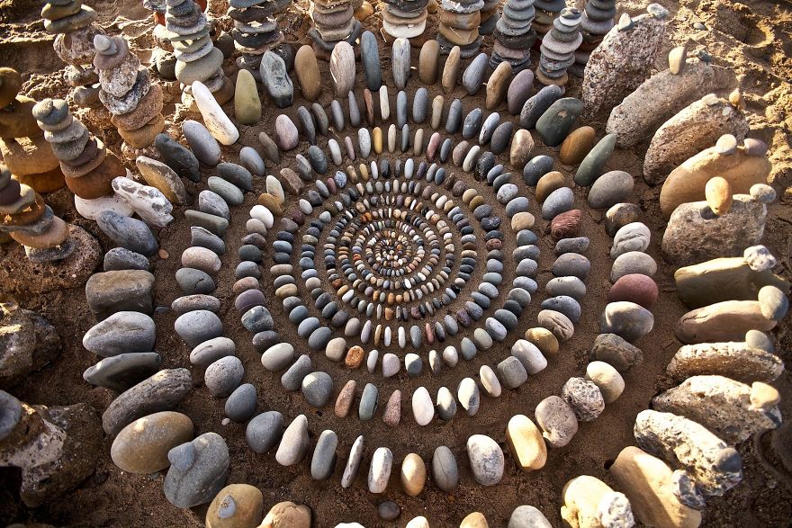 James-Brunt-Natural-Materials-Land-Art-England