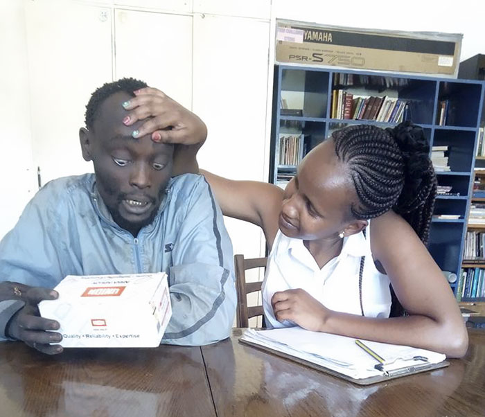 Woman Finds Childhood Friend On Streets Addicted To Drugs, Transforms Him So Much We Can't Believe It's Same Man Woman Finds Childhood Friend On Streets Addicted To Drugs, Transforms Him So Much We Can't Believe It's Same Man