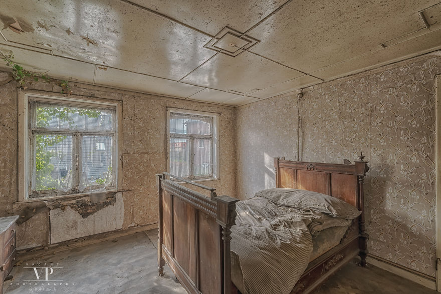 I Photographed This Decaying House