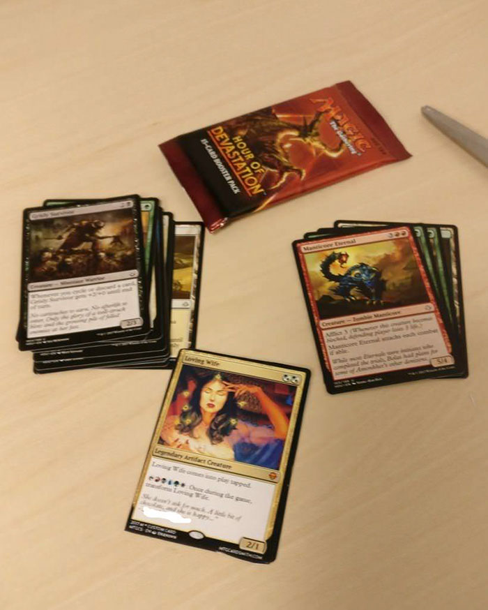 Woman Gets Pregnant After 1,5 Years Of Trying, Tells The Big News To Her Husband In The Geekiest Way Possible