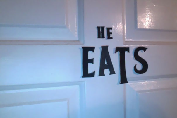 Girl Annoys Her Sister By Rearranging 'The Beatles' Letters On Her Door, And It's Hilariously Clever Girl Annoys Her Sister By Rearranging 'The Beatles' Letters On Her Door, And It's Hilariously Clever