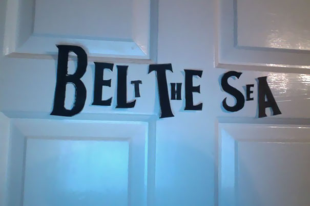 Girl Annoys Her Sister By Rearranging 'The Beatles' Letters On Her Door, And It's Hilariously Clever Girl Annoys Her Sister By Rearranging 'The Beatles' Letters On Her Door, And It's Hilariously Clever