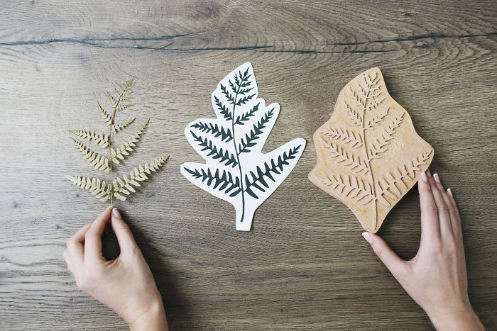 How To Make A Botanical Table Runner In 5 Easy Steps
