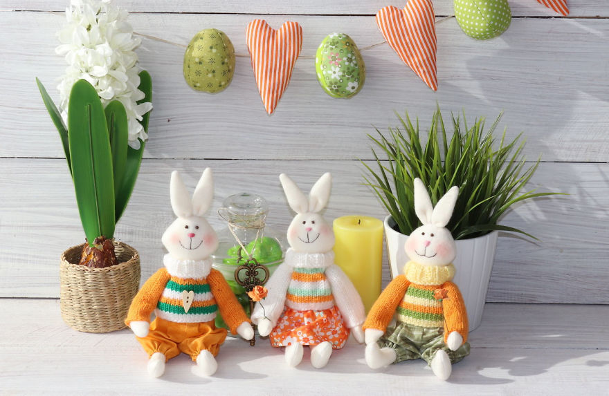 12 Handmade Easter Bunnies To Bring You Festive Mood