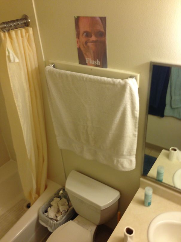 My Roommate Always Forgets To Flush The Toilet. This Was My Solution