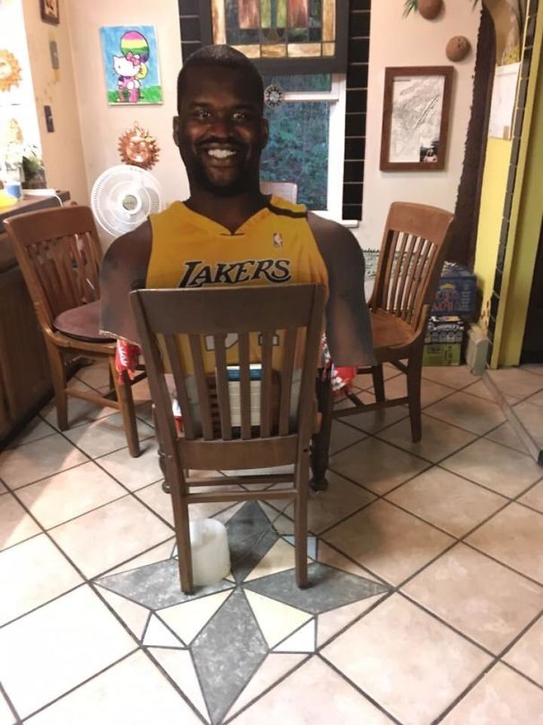 My Mom Walked Into This Prank By Her Boyfriend At 6 Am After Turning On The Kitchen Light