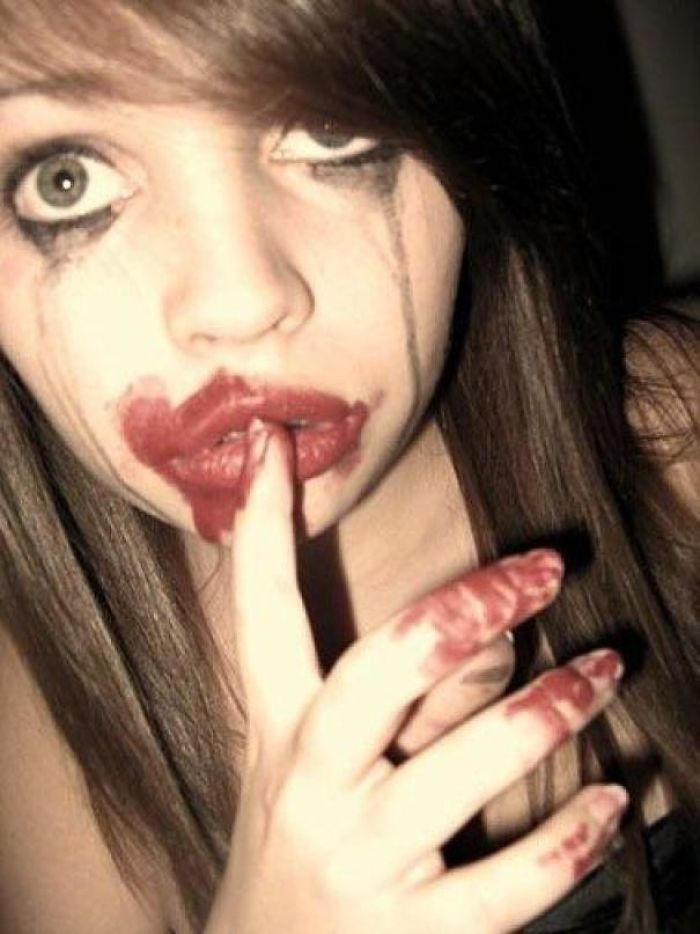 I Took A “Photo Shoot” With All Photos Like This And Thought I Was So Cool, This Was Also My Profile Picture For Far Too Long