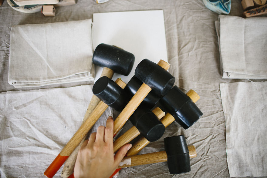 How To Make A Botanical Table Runner In 5 Easy Steps