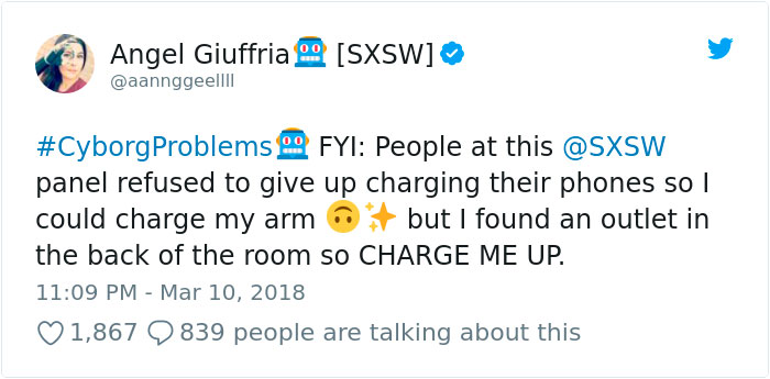 Amputee Asks People To Unplug Phone Chargers So She Could Charge Arm, Gets Not The Response She Expects Amputee Asks People To Unplug Phone Chargers So She Could Charge Arm, Gets Not The Response She Expects