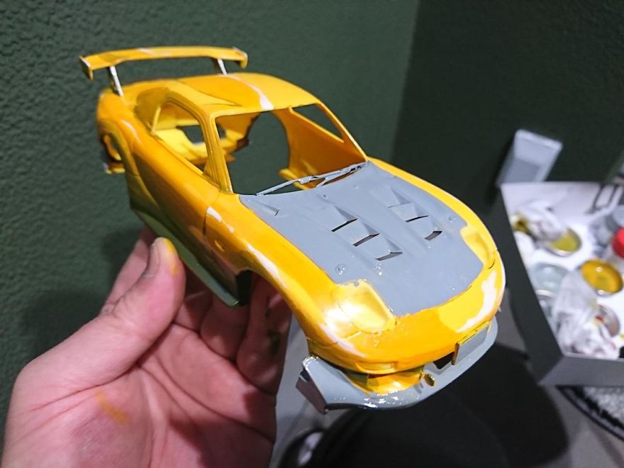 Artist Creates An Incredible Picture That Looks Like A Painting And It's Messing With Our Minds