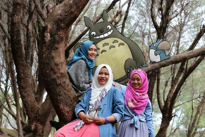 Anime-Doodles-On-Pictures-Futurikon-Wizardians