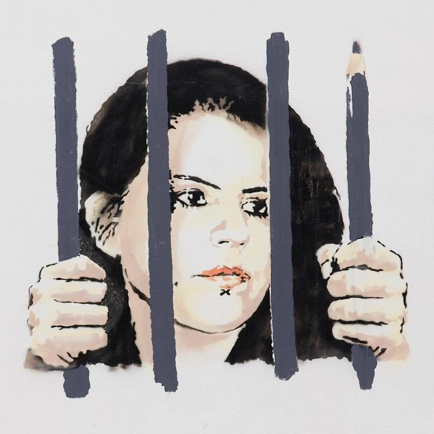 New Banksy Artworks Keep Popping Up All Over New York City, And Here's What People Found So Far New Banksy Artworks Keep Popping Up All Over New York City, And Here's What People Found So Far