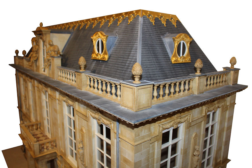 24 Carat Gold Leaf... Doll House!