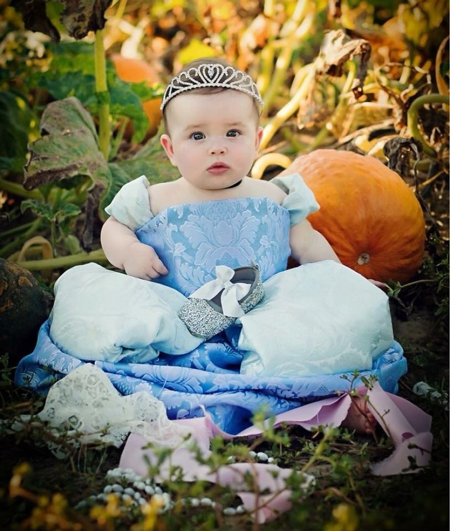 Each Month I Created Princess Costumes For My Baby Girl To Cope With Postpartum Depression Each Month I Created Princess Costumes For My Baby Girl To Cope With Postpartum Depression