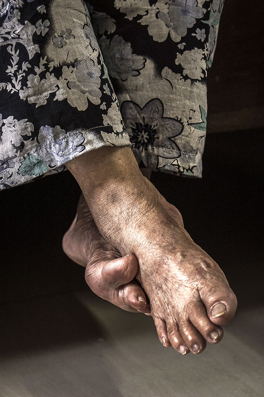 I Photographed Daily Life Of My Grandparents To Show Their Positive Attitude To Life