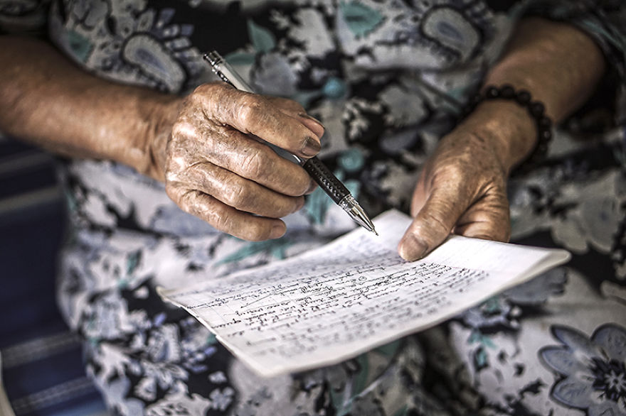 I Photographed Daily Life Of My Grandparents To Show Their Positive Attitude To Life