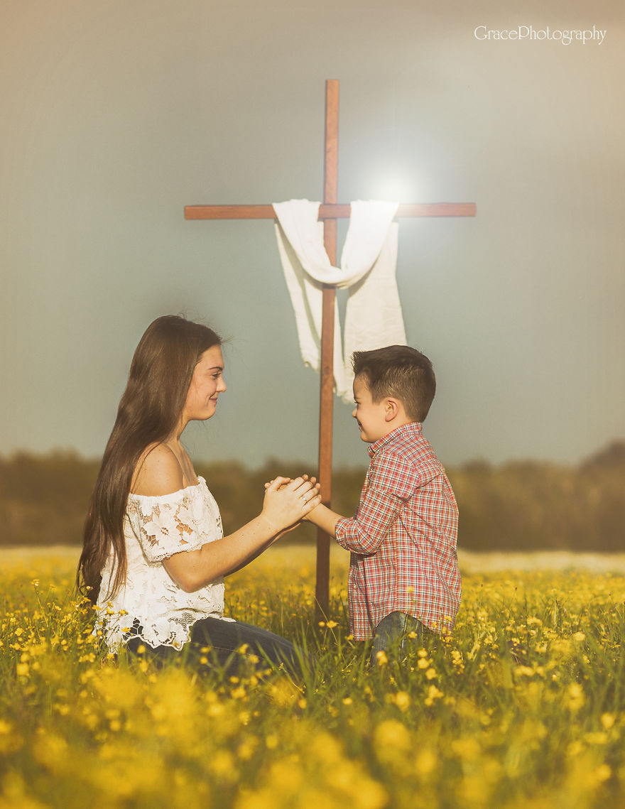 Photographer Captures What The True Meaning Of Easter Is All About.... He Is Risen Indeed!