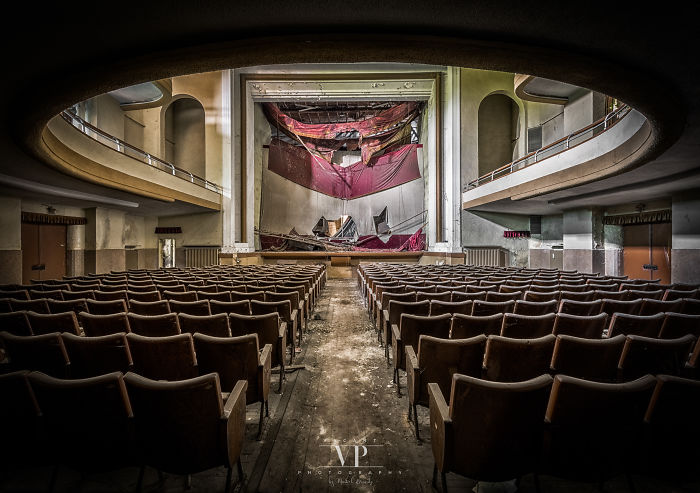 I Photograph Abandoned Stuff