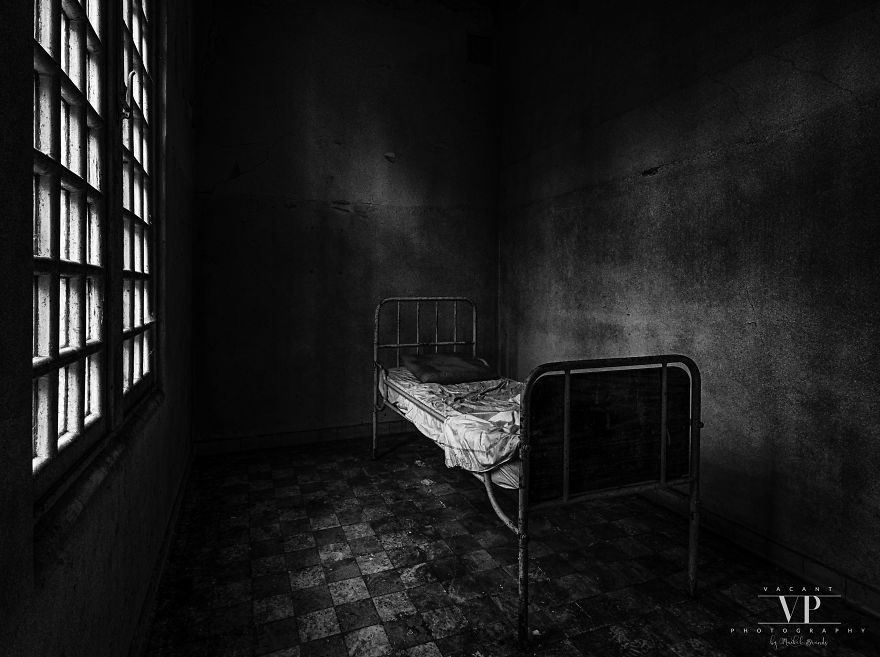 I Photograph Abandoned Stuff