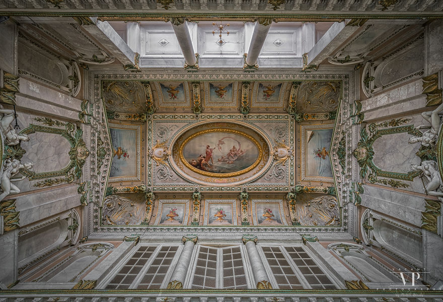 I Photograph Abandoned Stuff