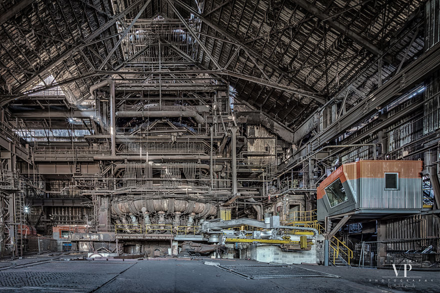 I Photograph Abandoned Stuff