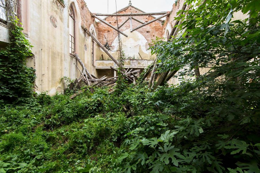 I Travel The World To Capture Amazing Pictures Of Nature Taking Back Abandoned Places