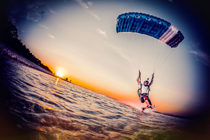 Extreme Sport Photographer Shows Skydiving In A New Light Extreme Sport Photographer Shows Skydiving In A New Light