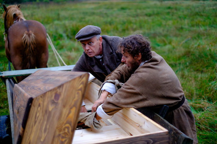 One Time In History When Smuggling Books Was A Thing. Watch How They Did It