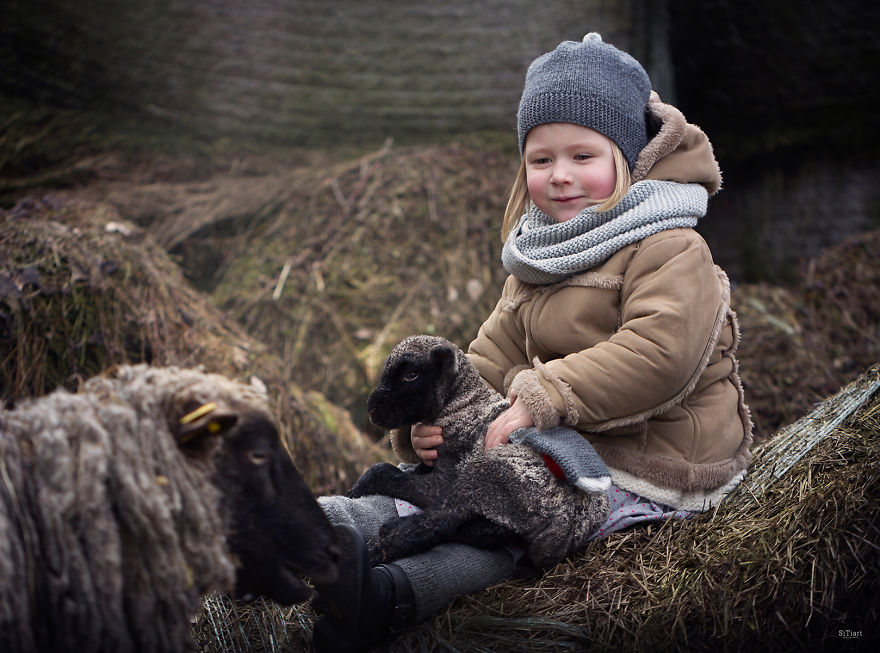 The Friendship Between Children And Animals The Friendship Between Children And Animals