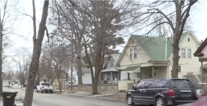 Thief Makes A Huge Mistake Breaking Into Home Where 9-Year-Old Boy Lives Thief Makes A Huge Mistake Breaking Into Home Where 9-Year-Old Boy Lives