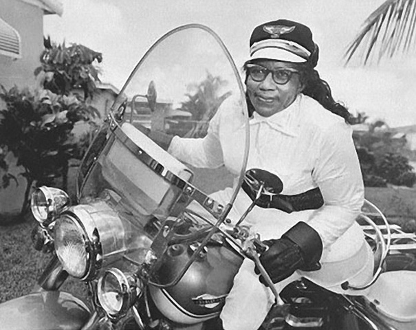 This Black Woman Who Rode Across America Alone In The 1930s Is A Total Bad-Ass This Black Woman Who Rode Across America Alone In The 1930s Is A Total Bad-Ass
