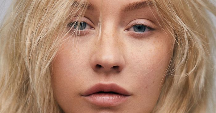 After 20 Years On Stage Using Makeup Christina Aguilera Does A Shoot Without It, And We Can't Recognize Her
