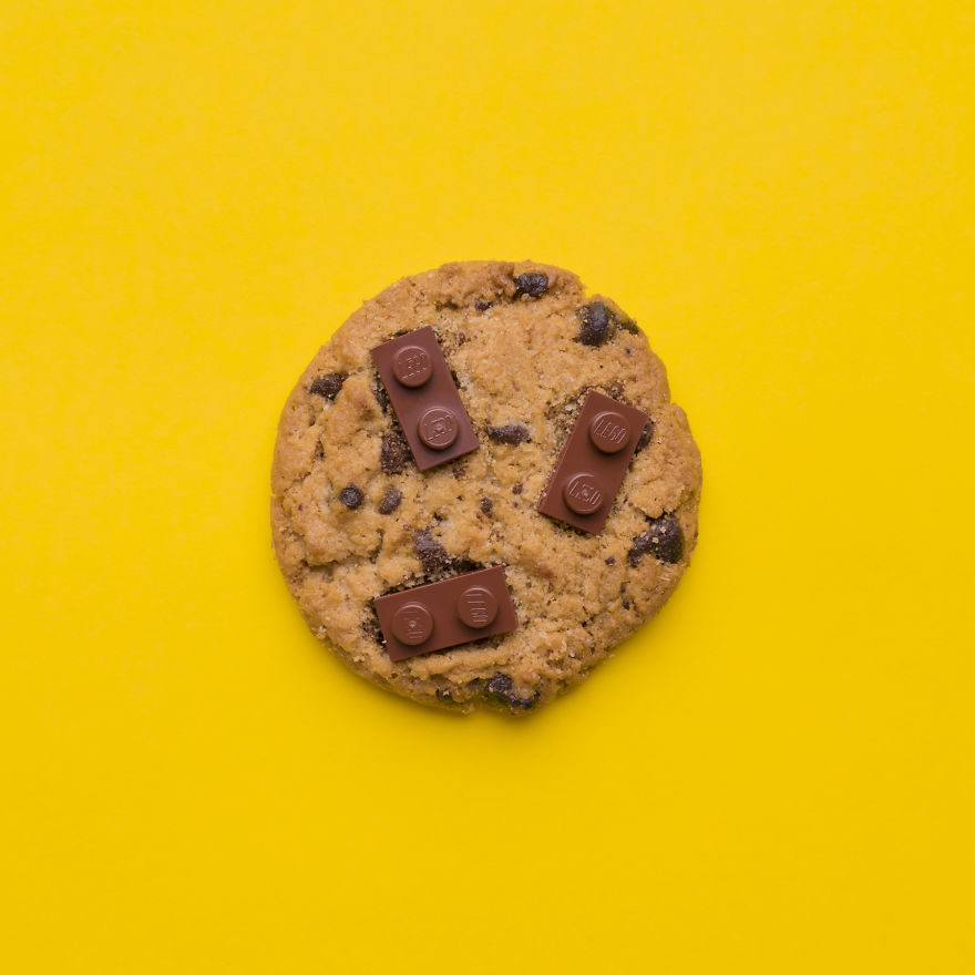 Funny Daily Objects Completed With Lego By Jaime Sánchez (14+ Pics)