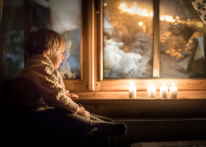 With These Childhood Photographs, I Want To Teleport People To The World Of Wonder (24 Pics)