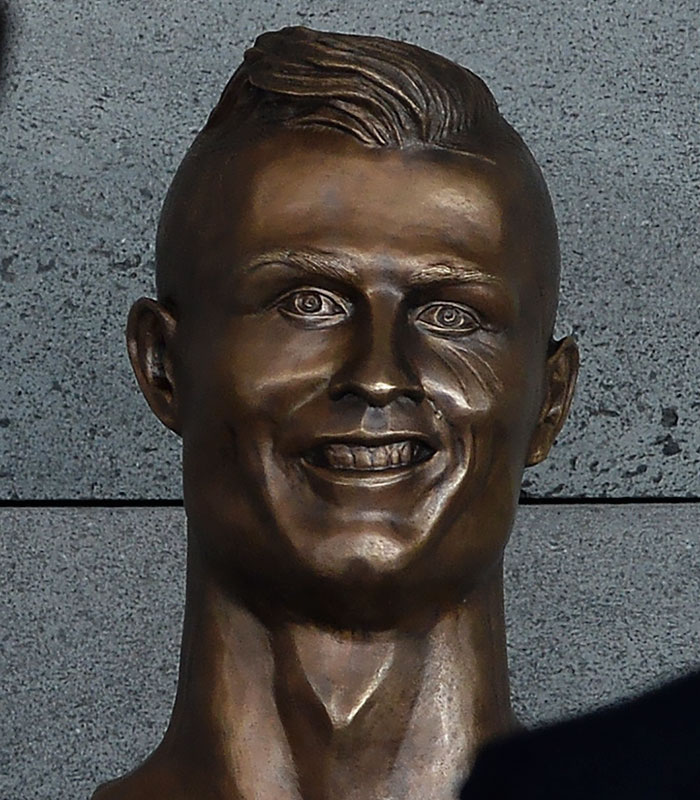Internet Laughed At This Guy's First Attempt At Cristiano Ronaldo's Bust, So He Tries The Second Time