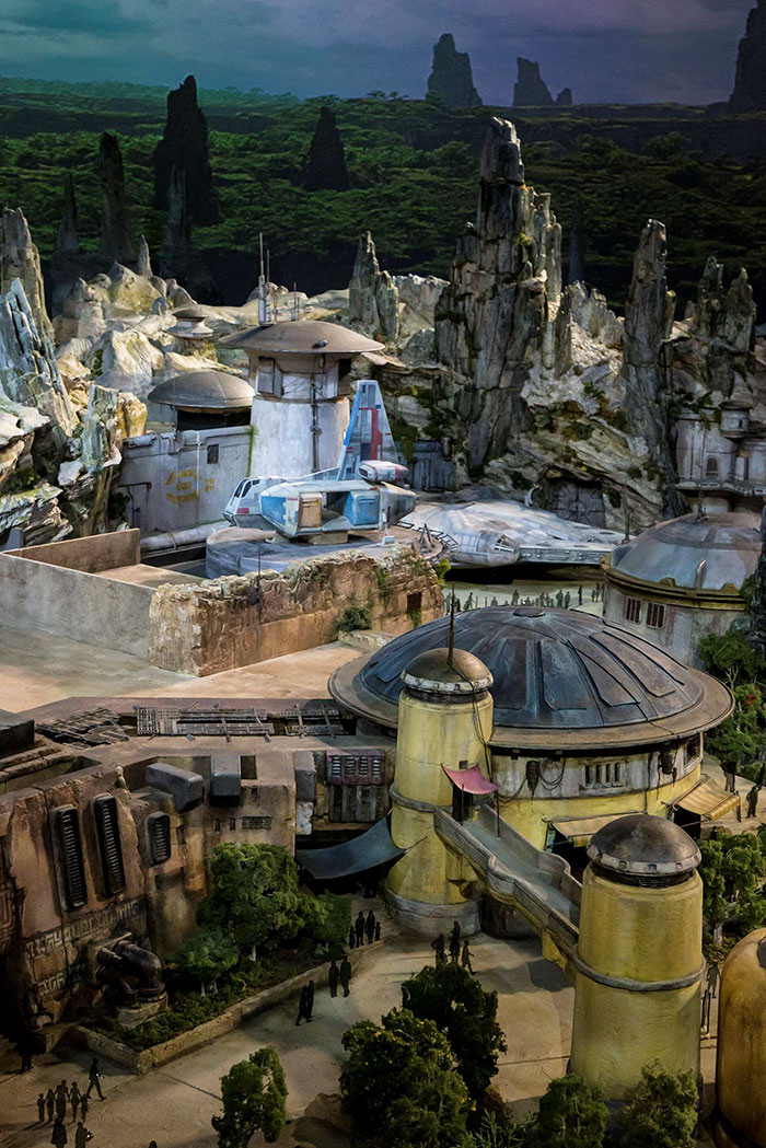 Disney Invested Nearly $2 Billion Into Star Wars Parks, And These Drone Shots Show Us Where The Money Went Disney Invested Nearly $2 Billion Into Star Wars Parks, And These Drone Shots Show Us Where The Money Went