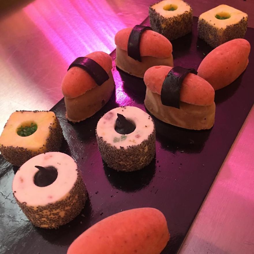 This NYC Cafe Makes Ice Cream That You Can Eat With Chopsticks